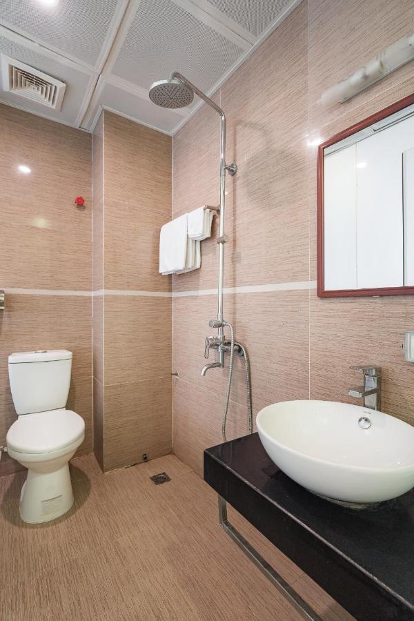Oyo 210 Saki Hotel Ανόι Εξωτερικό φωτογραφία
