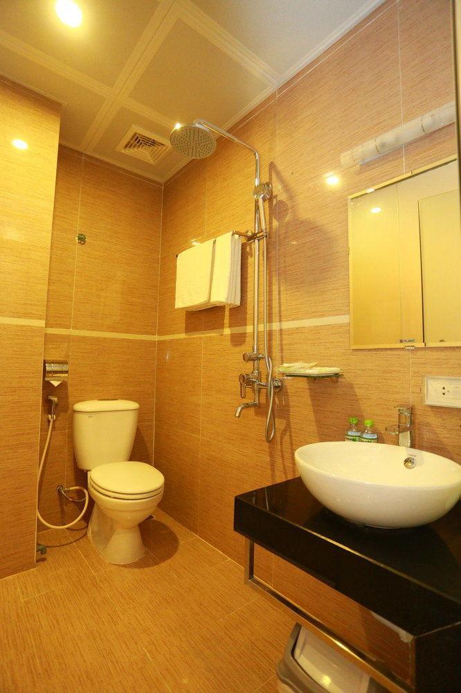 Oyo 210 Saki Hotel Ανόι Εξωτερικό φωτογραφία