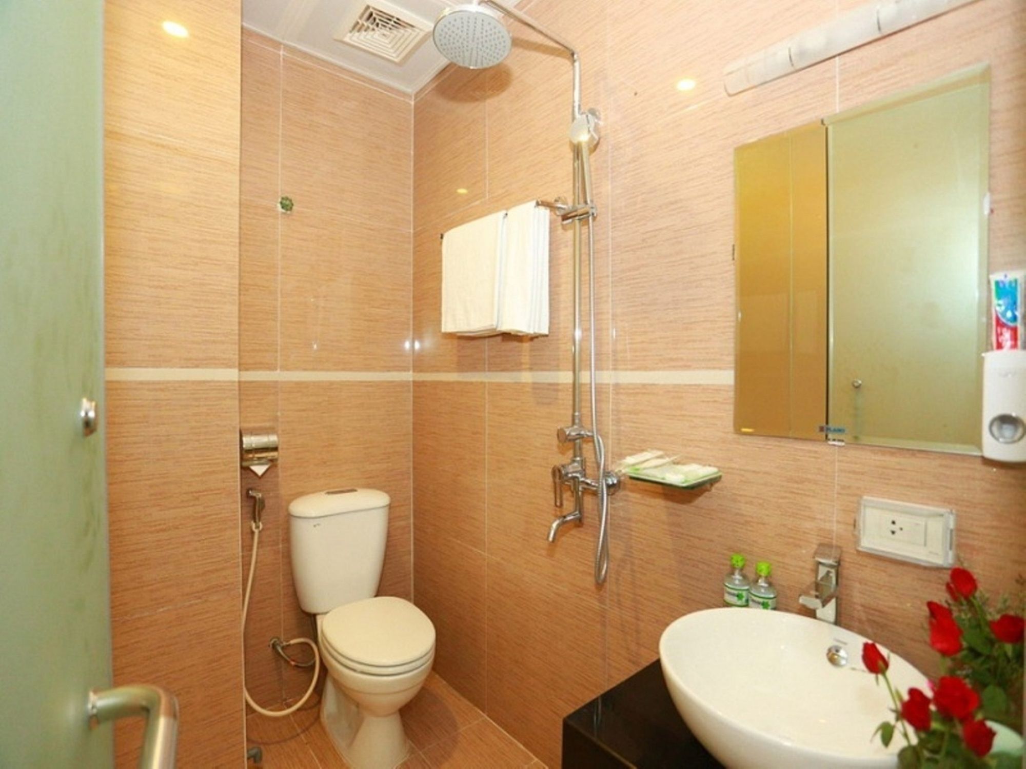 Oyo 210 Saki Hotel Ανόι Εξωτερικό φωτογραφία